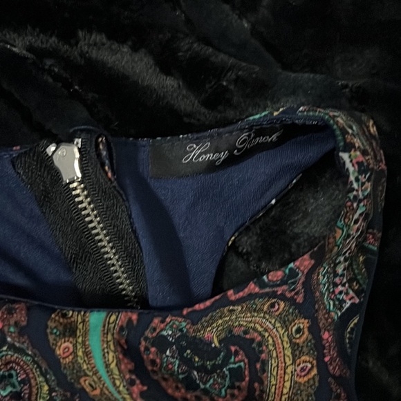 Dress - Picture 2 of 5